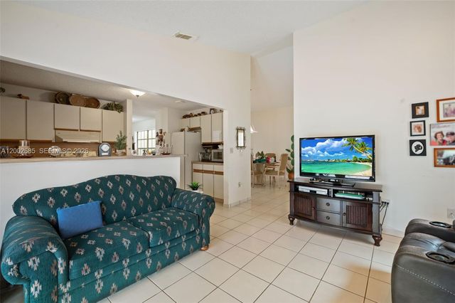 13440 SW 28th St, Miami, FL 33175