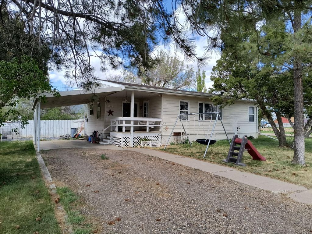 304 Hill ST, Wolf Point, MT 59201