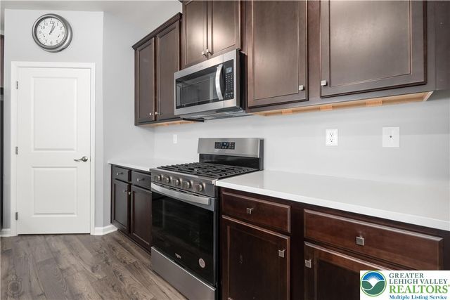 7945 Golden Lane, Lower Macungie Twp, PA 18031