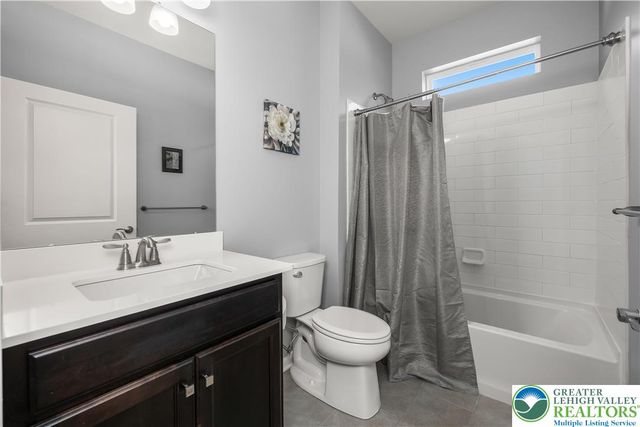 7945 Golden Lane, Lower Macungie Twp, PA 18031