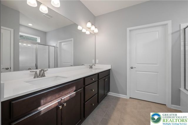 7945 Golden Lane, Lower Macungie Twp, PA 18031