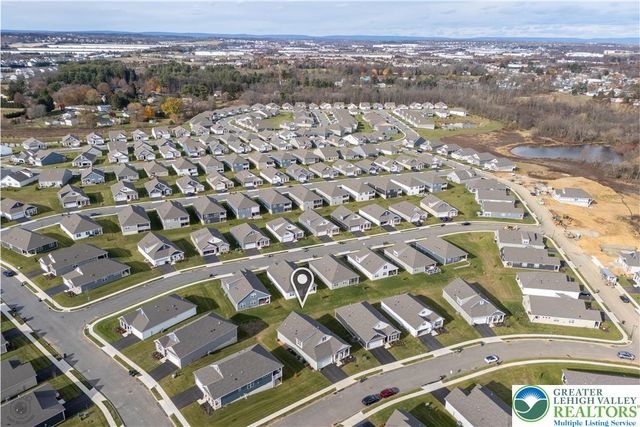 7945 Golden Lane, Lower Macungie Twp, PA 18031