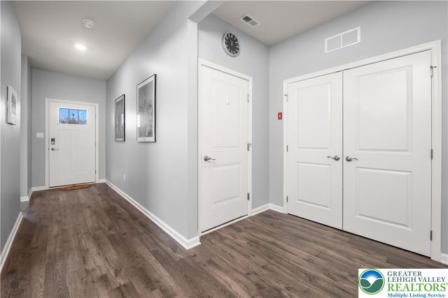 7945 Golden Lane, Lower Macungie Twp, PA 18031