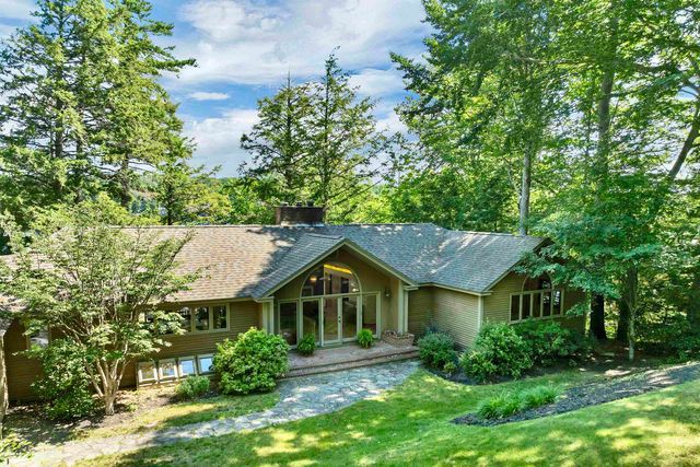 6 Wyanoke Gate Lane, Wolfeboro, NH 03894