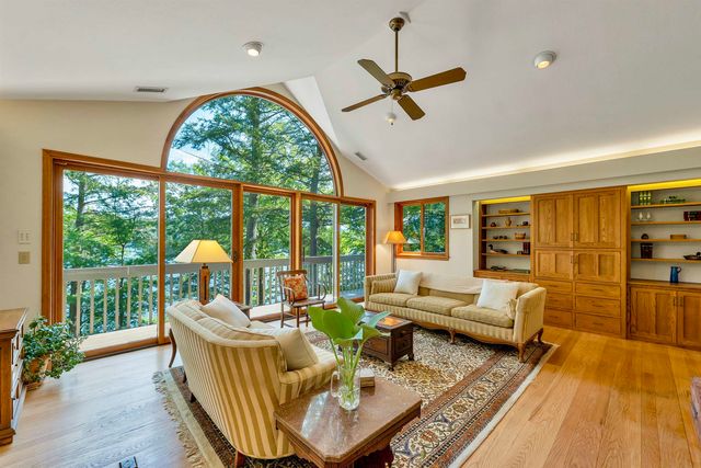 6 Wyanoke Gate Lane, Wolfeboro, NH 03894