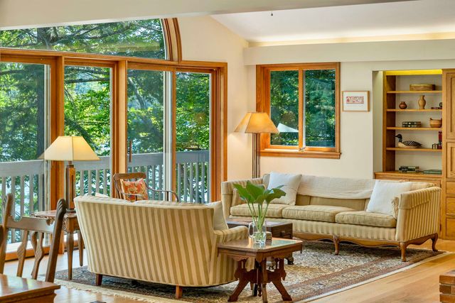 6 Wyanoke Gate Lane, Wolfeboro, NH 03894