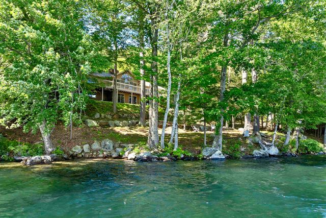 6 Wyanoke Gate Lane, Wolfeboro, NH 03894
