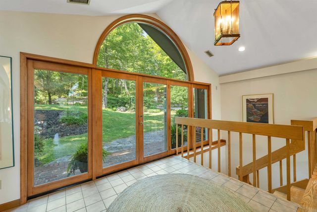 6 Wyanoke Gate Lane, Wolfeboro, NH 03894