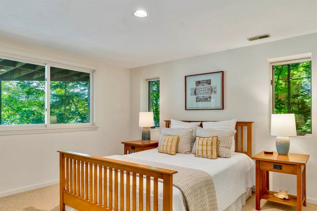 6 Wyanoke Gate Lane, Wolfeboro, NH 03894