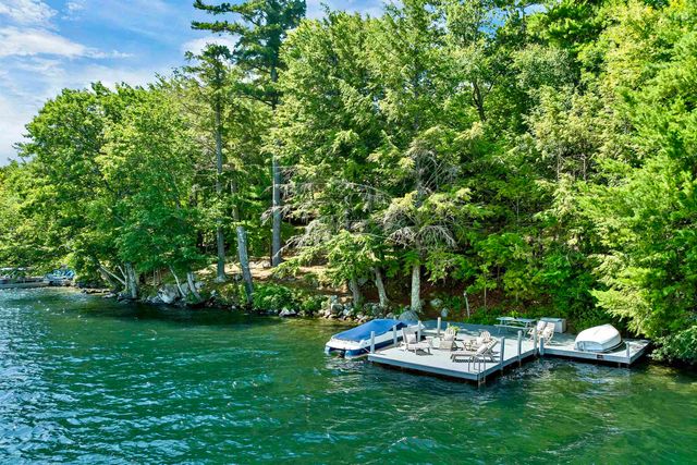 6 Wyanoke Gate Lane, Wolfeboro, NH 03894