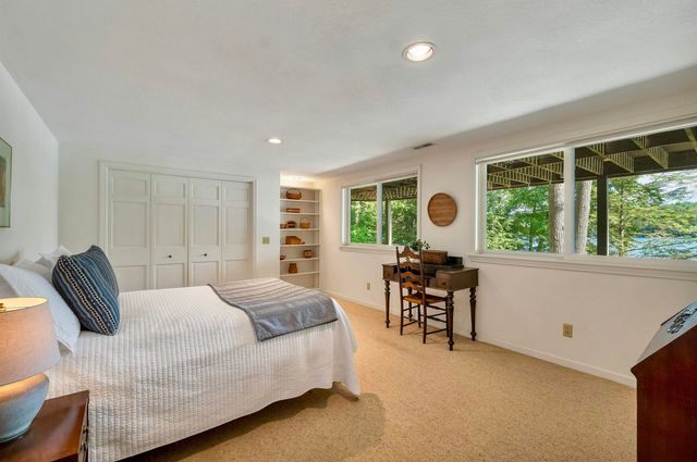 6 Wyanoke Gate Lane, Wolfeboro, NH 03894