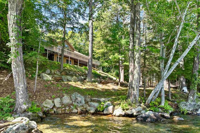 6 Wyanoke Gate Lane, Wolfeboro, NH 03894