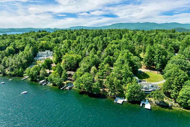 6 Wyanoke Gate Lane, Wolfeboro, NH 03894