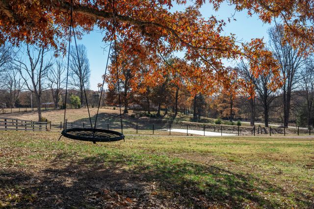 1835 Belotes Ferry Rd, Lebanon, TN 37087