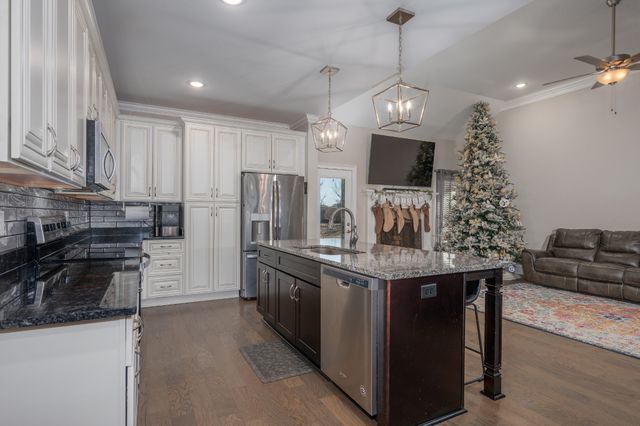 1835 Belotes Ferry Rd, Lebanon, TN 37087