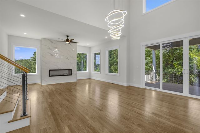 48 Village Crest Drive, Greenville, SC 29607