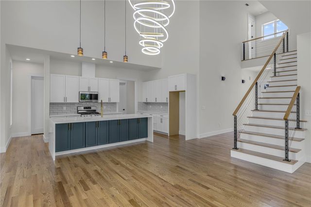 48 Village Crest Drive, Greenville, SC 29607