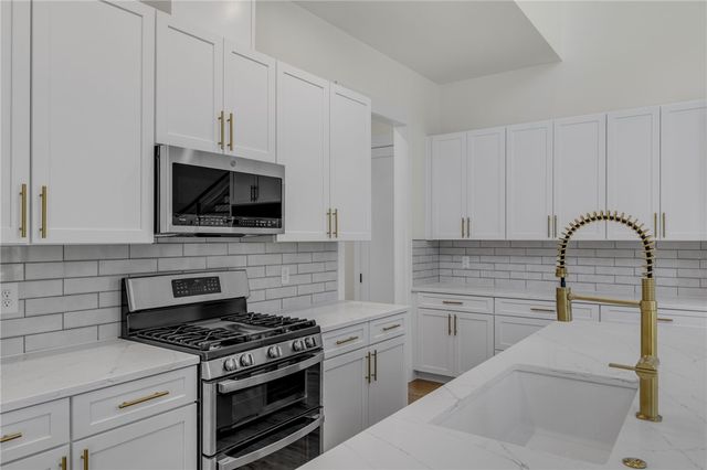 48 Village Crest Drive, Greenville, SC 29607