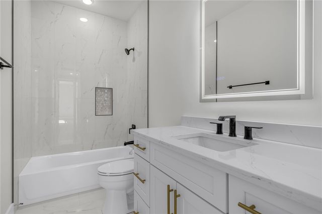 48 Village Crest Drive, Greenville, SC 29607