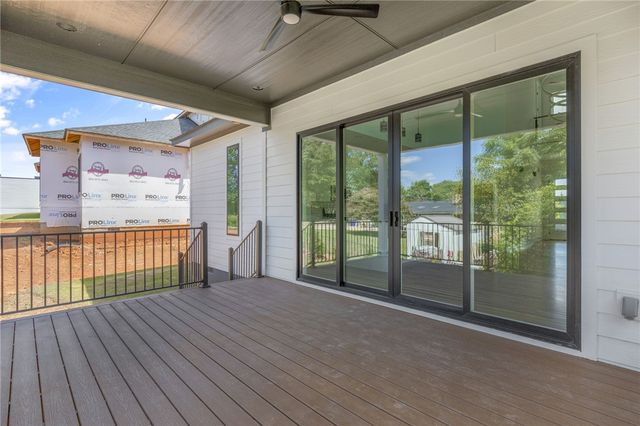 48 Village Crest Drive, Greenville, SC 29607