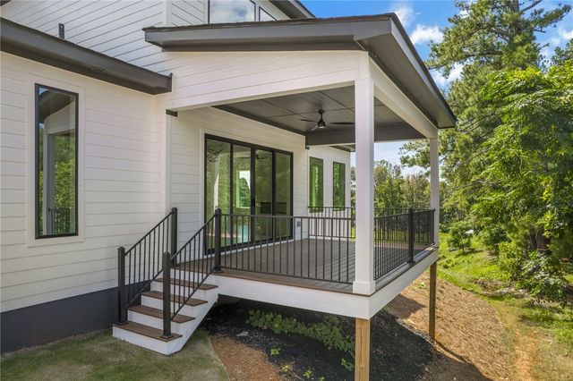 48 Village Crest Drive, Greenville, SC 29607