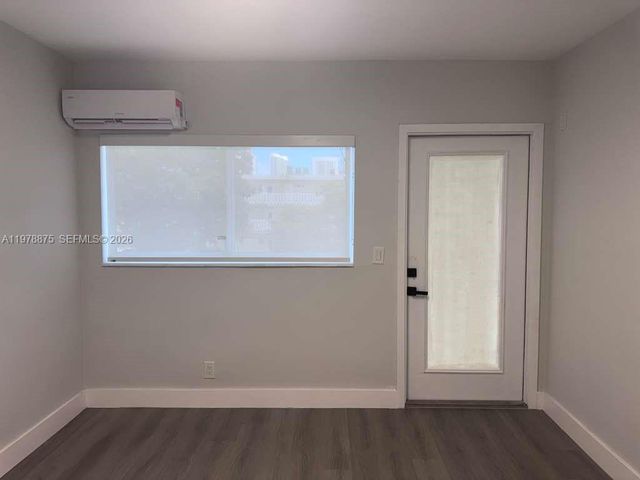 455 Golden Isles Dr 203, Hallandale Beach, FL 33009