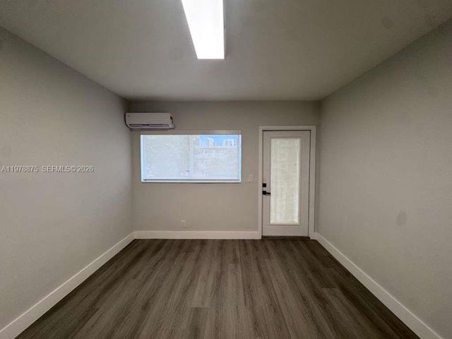 455 Golden Isles Dr 203, Hallandale Beach, FL 33009