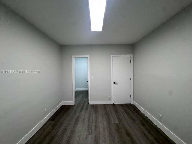 455 Golden Isles Dr 203, Hallandale Beach, FL 33009