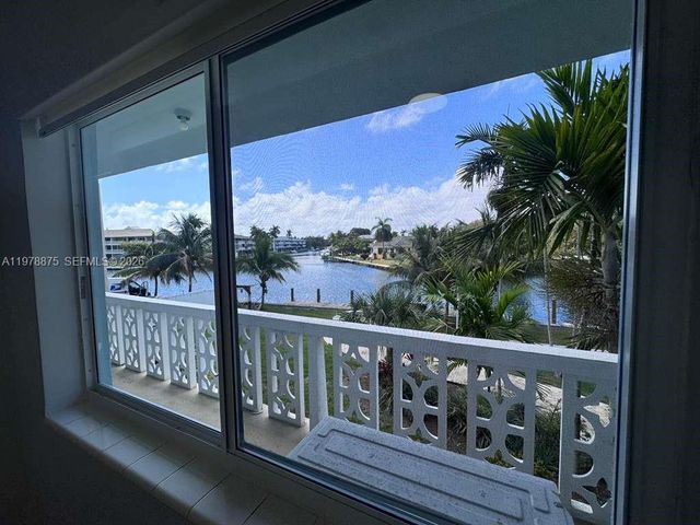 455 Golden Isles Dr 203, Hallandale Beach, FL 33009