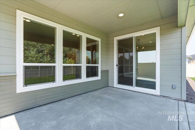 4420 E Dillinger St, Nampa, ID 83687