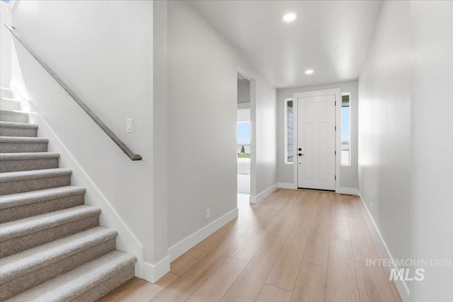 4420 E Dillinger St, Nampa, ID 83687