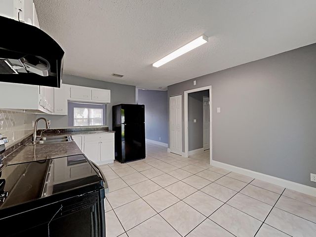 5863 Triphammer Road, Lake Worth, FL 33463
