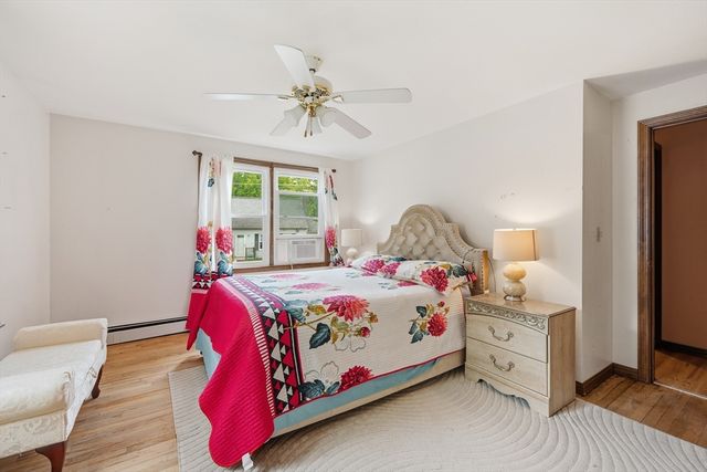 297 Whalom Rd, Lunenburg, MA 01462