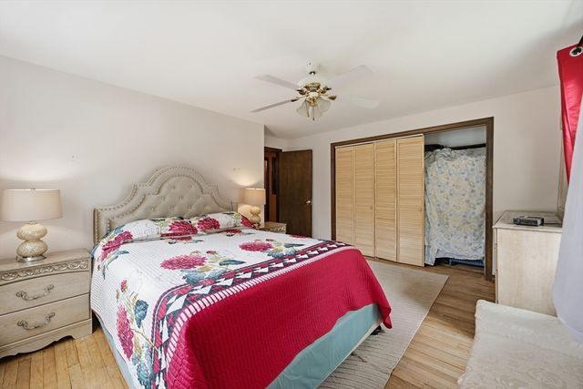 297 Whalom Rd, Lunenburg, MA 01462