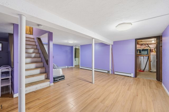 297 Whalom Rd, Lunenburg, MA 01462