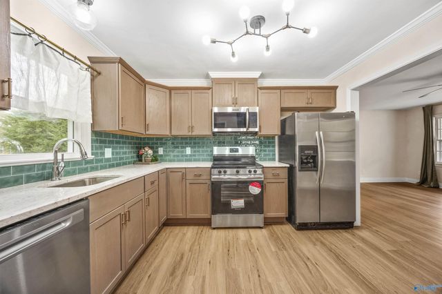 127 Christopher Circle, Athens, AL 35611