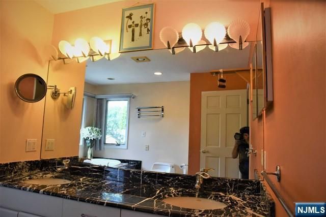 39 Irving Avenue, Englewood Cliffs, NJ 07632