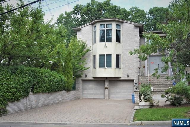 39 Irving Avenue, Englewood Cliffs, NJ 07632