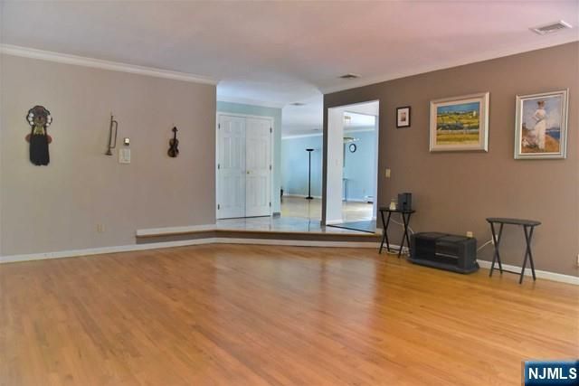 39 Irving Avenue, Englewood Cliffs, NJ 07632