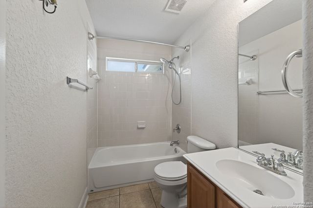 13027 Walking Horse, Helotes, TX 78023