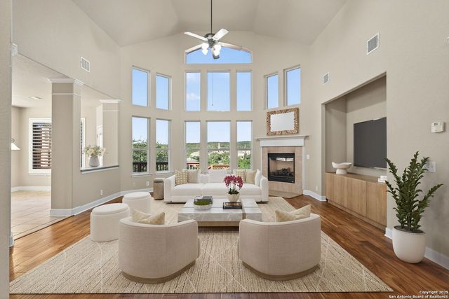 13027 Walking Horse, Helotes, TX 78023