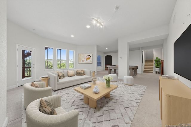 13027 Walking Horse, Helotes, TX 78023