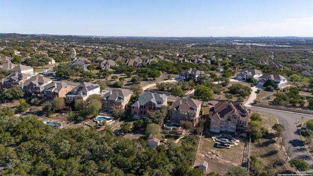 13027 Walking Horse, Helotes, TX 78023