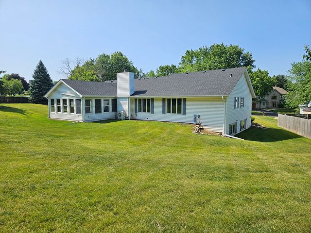 3852 Foxborough Lane, Rockford, IL 61114