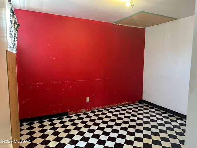 227 N Tracy Road, Pearce, AZ 85625