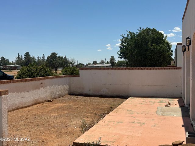 227 N Tracy Road, Pearce, AZ 85625