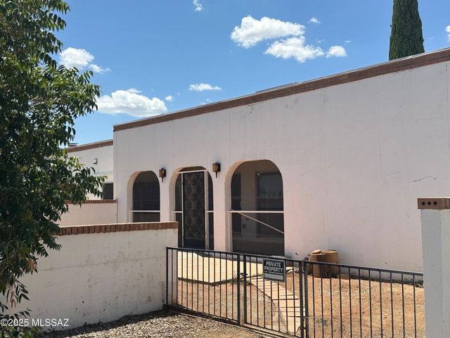 227 N Tracy Road, Pearce, AZ 85625