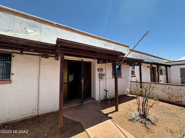 227 N Tracy Road, Pearce, AZ 85625