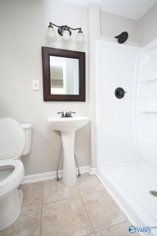 1607 Club View Drive NW, Huntsville, AL 35816