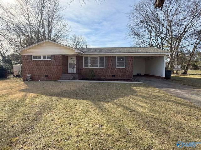 1607 Club View Drive NW, Huntsville, AL 35816